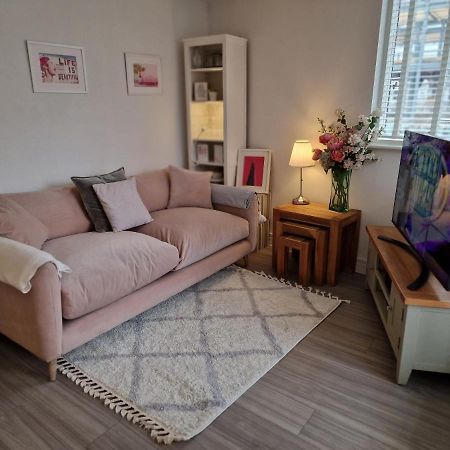 Luxury Modern Apt With Parking On Leigh Broadway Lejlighed Eksteriør billede