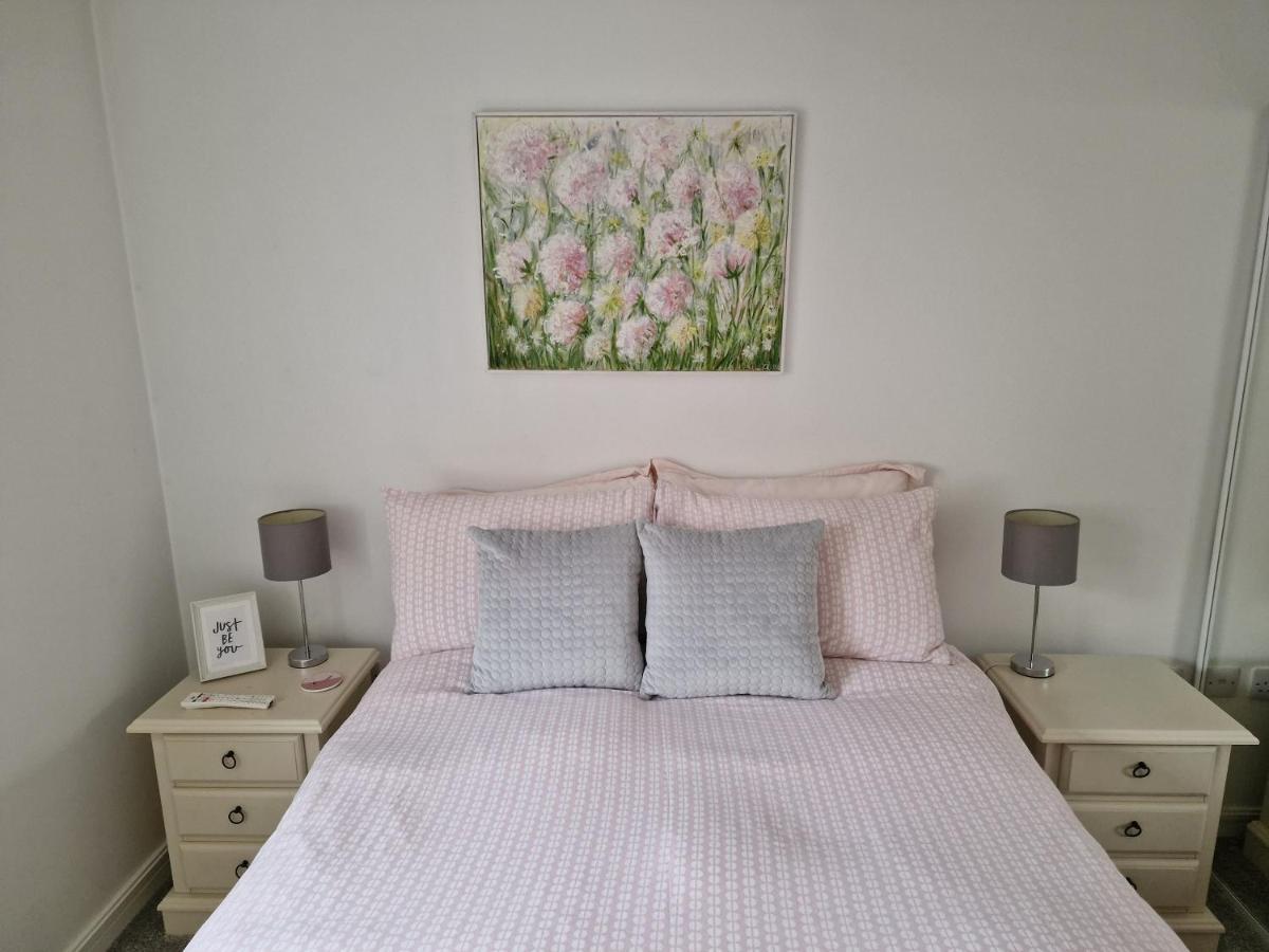 Luxury Modern Apt With Parking On Leigh Broadway Lejlighed Eksteriør billede